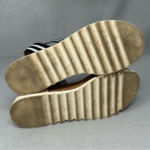 Steve Madden Size 8.5 Elba Sandals Black White Strap Platform Wedge Chunky Shoes - Picture 12 of 12